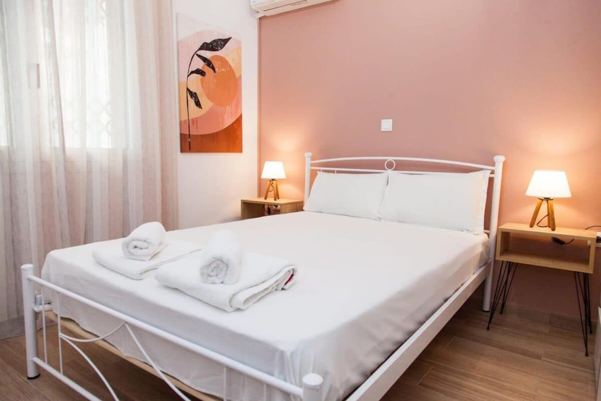 Beautiful New Apartment In Petralona Atenas Exterior foto